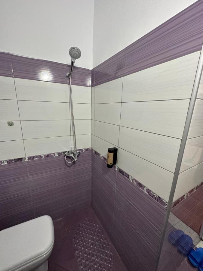 Elby Apartments Berat Buitenkant foto